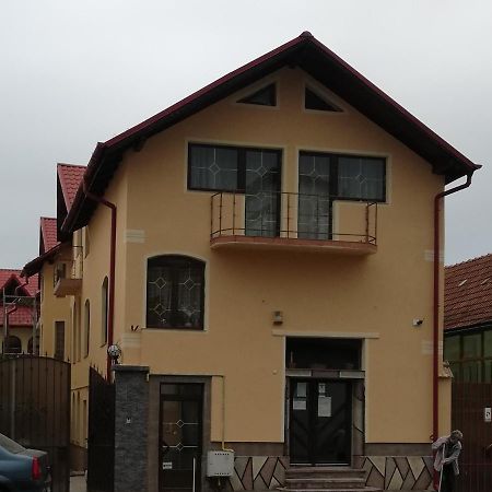 Вилла Casa Tatar Брашов Экстерьер фото